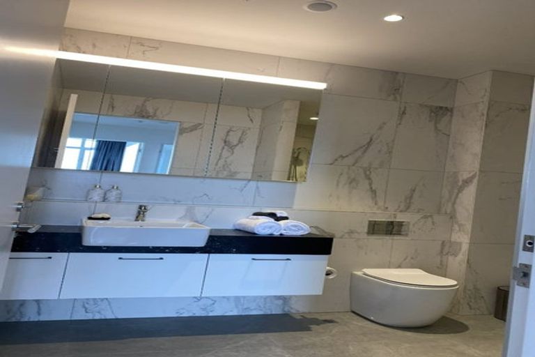 Photo of property in 401/15 Rawene Road, Birkenhead, Auckland, 0626