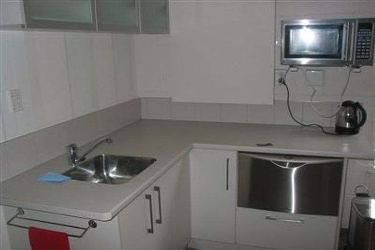 Photo of property in 1/14 Frieston Road, Milford, Auckland, 0620