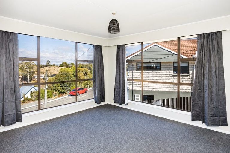 Photo of property in 9 Perth Street, South Hill, Oamaru, 9400