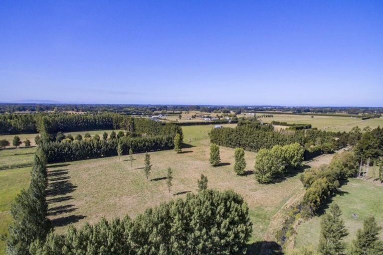 Photo of property in 32 Raddens Road, Ohoka, 7692