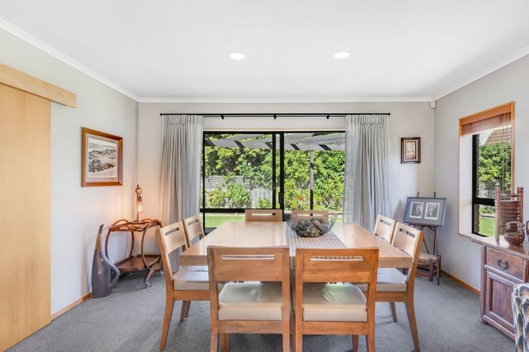 Photo of property in 5 Basilton Close, Bucklands Beach, Auckland, 2012