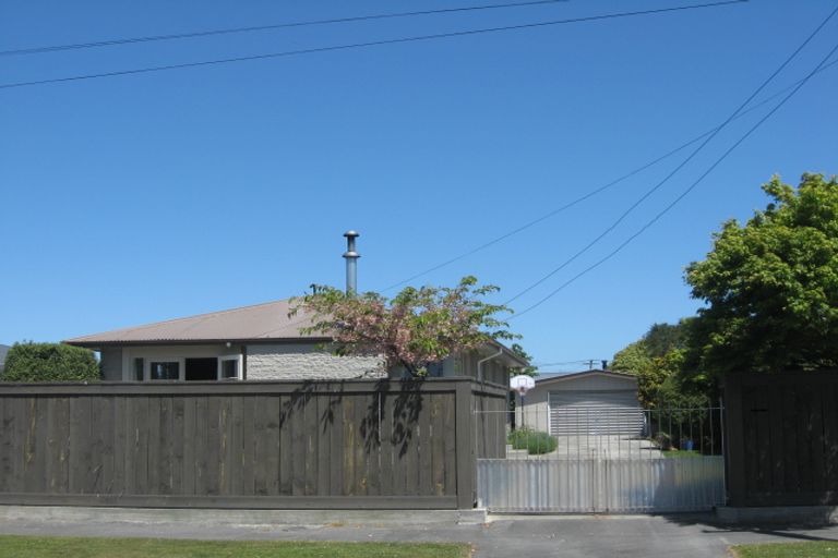 Photo of property in 17 Stretton Street, Bishopdale, Christchurch, 8053