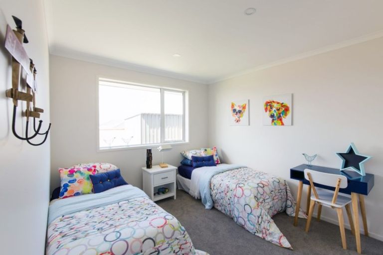 Photo of property in 5 Te Aparangi Crescent, Papakura, 2110