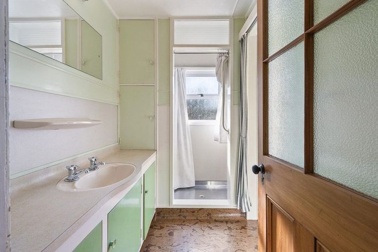 Photo of property in 11 Union Street, Hokowhitu, Palmerston North, 4410