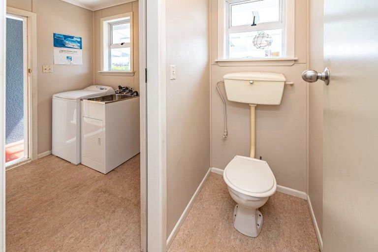 Photo of property in 86 Karaka Street, Castlecliff, Whanganui, 4501