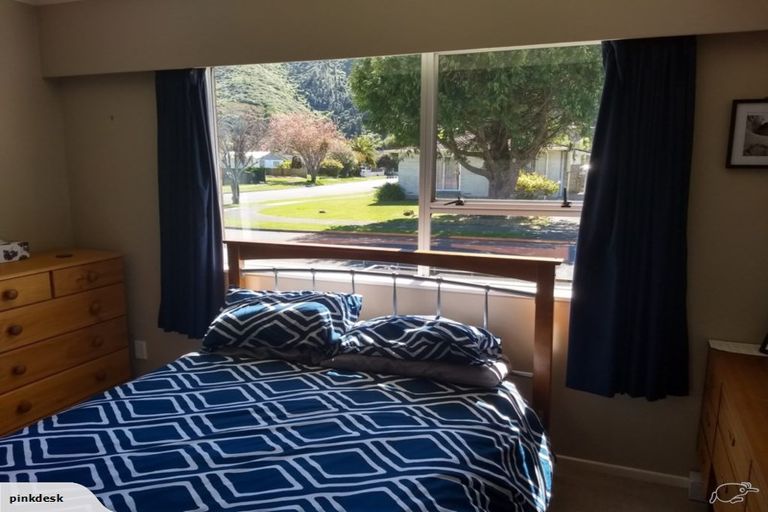 Photo of property in 91 Pasadena Crescent, Totara Park, Upper Hutt, 5018