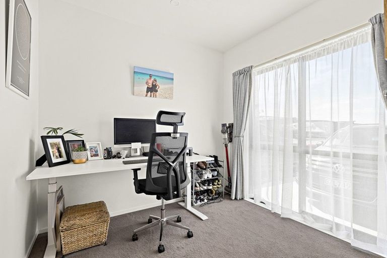 Photo of property in 13 Matakohe Road, Westgate, Auckland, 0814
