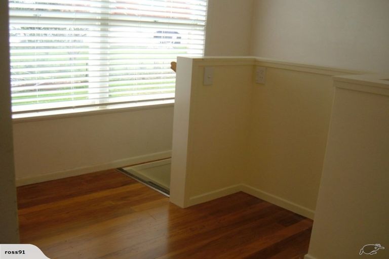 Photo of property in 1/32 Wicklow Road, Narrow Neck, Auckland, 0622