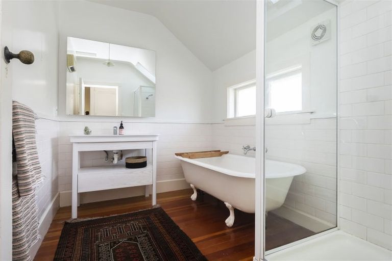 Photo of property in 8 Waiwetu Street, Fendalton, Christchurch, 8052