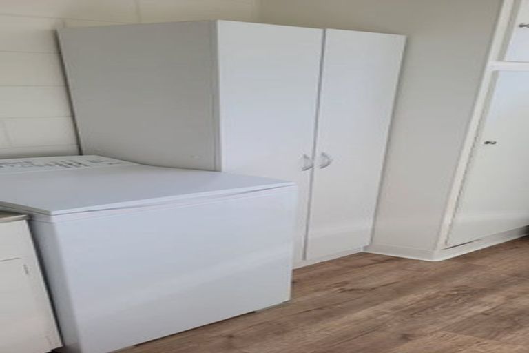 Photo of property in 74b Barrett Street, Westown, New Plymouth, 4310