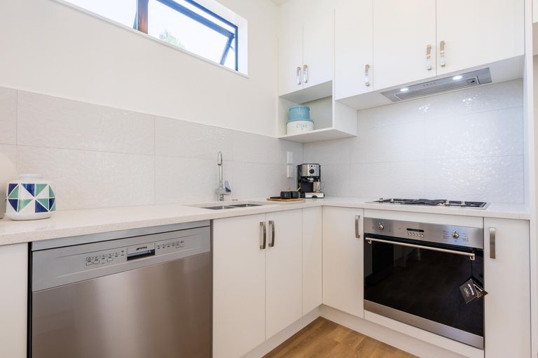 Photo of property in 72 Craigs Way, Hobsonville, Auckland, 0616