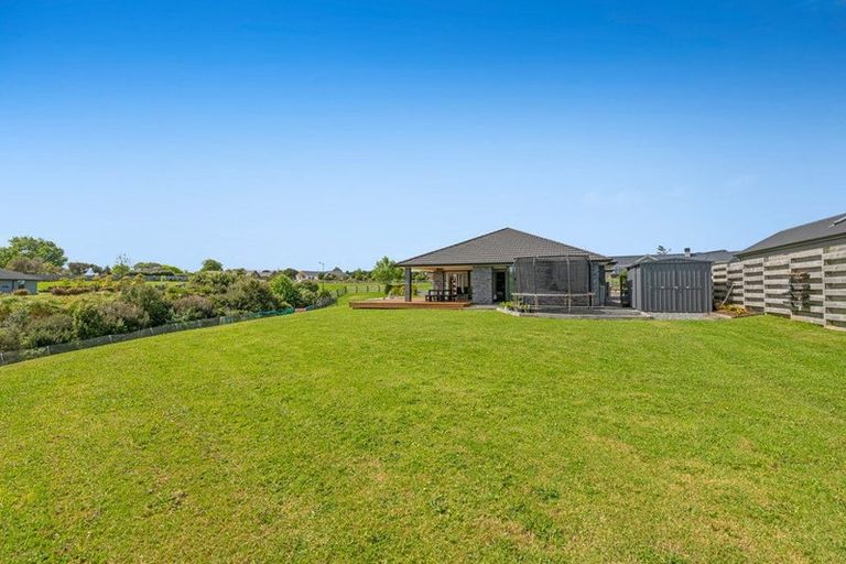 Photo of property in 22 Awatiro Drive, Kaukapakapa, 0871