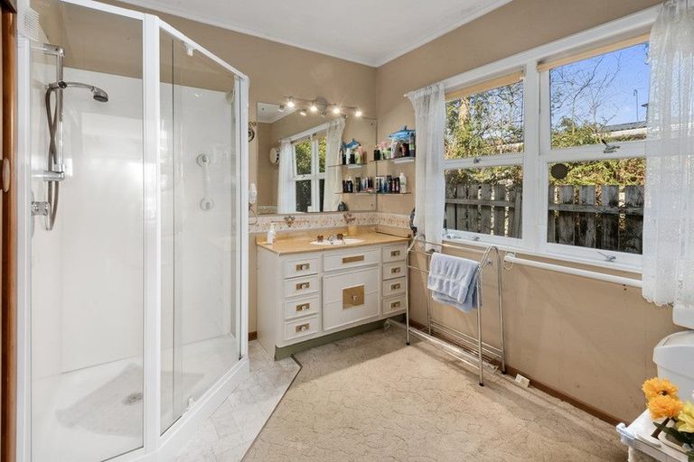 Photo of property in 104 Old Onerahi Road, Onerahi, Whangarei, 0110