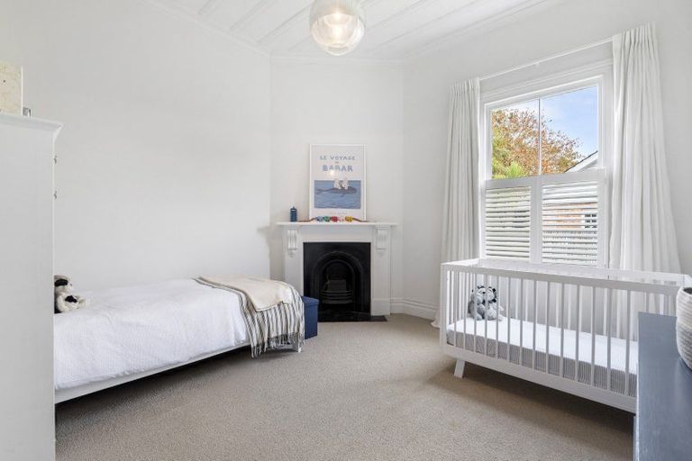 Photo of property in 8 Maritime Terrace, Birkenhead, Auckland, 0626