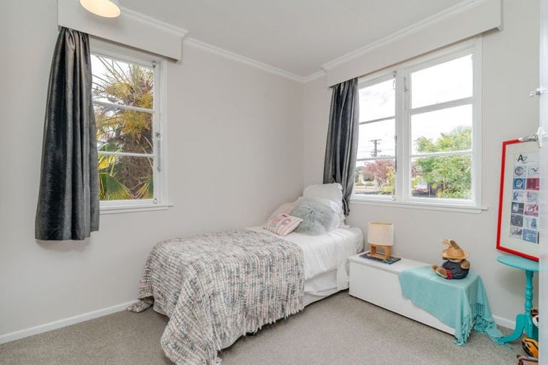 Photo of property in 99 Broadway, Carterton, 5713