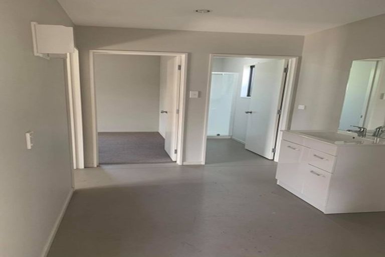 Photo of property in 18 Avonhead Road, Avonhead, Christchurch, 8042