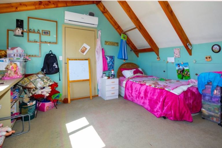 Photo of property in 32 Mackenzie Drive, Twizel, 7901