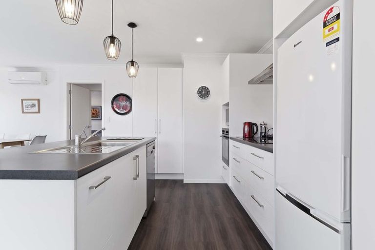 Photo of property in 14 Foley Grove, Pyes Pa, Tauranga, 3110