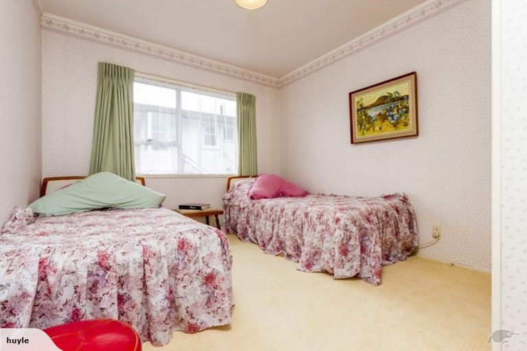 Photo of property in 36 Sunset Road, Unsworth Heights, Auckland, 0632