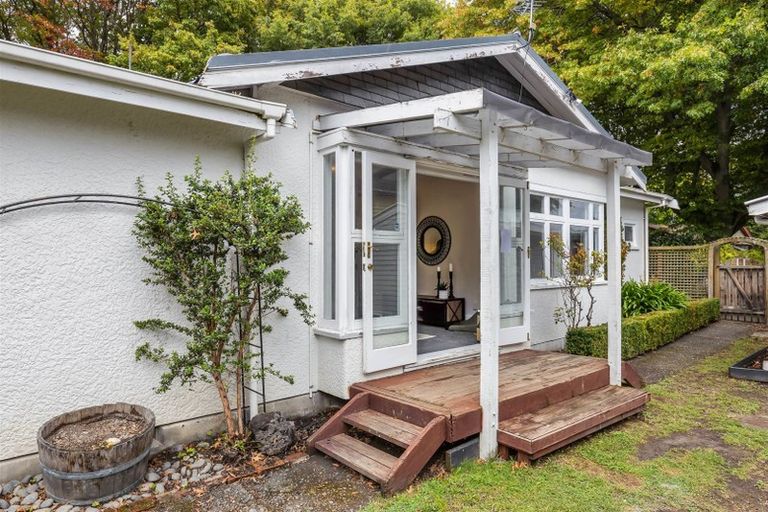 Photo of property in 32 Massey Crescent, St Albans, Christchurch, 8014