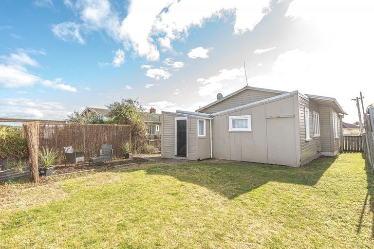 Photo of property in 20 Manuka Street, Castlecliff, Whanganui, 4501