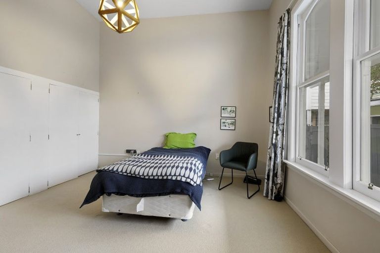 Photo of property in 117 Derwent Street, Island Bay, Wellington, 6023