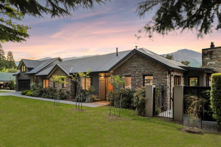 Photo of property in 59 Aubrey Road, Wanaka, 9305