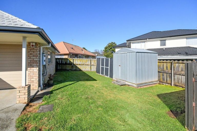 Photo of property in 33 Regalwood Place, Favona, Auckland, 2024
