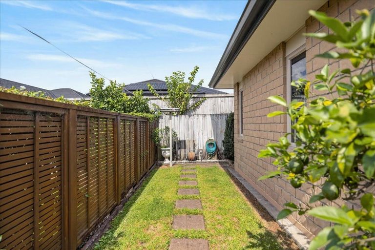 Photo of property in 22 Havenbrook Way, Pyes Pa, Tauranga, 3112