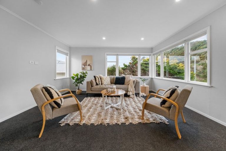 Photo of property in 3 Fraser Avenue, Johnsonville, Wellington, 6037