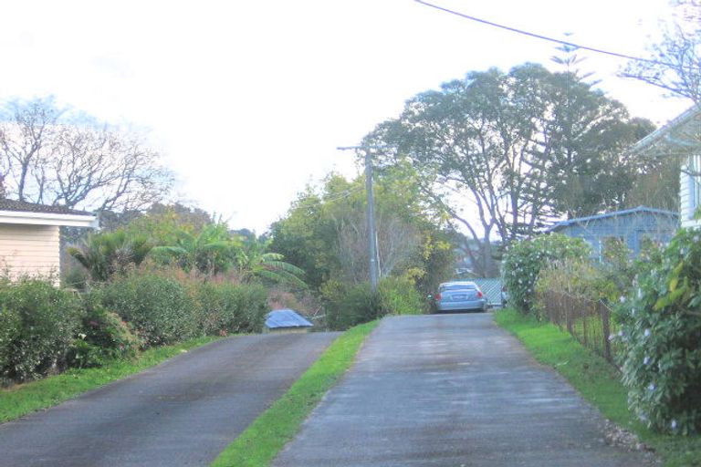 Photo of property in 19 Chorley Avenue, Massey, Auckland, 0614