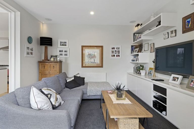 Photo of property in 30 Oakgrove Drive, Rangiora, 7400