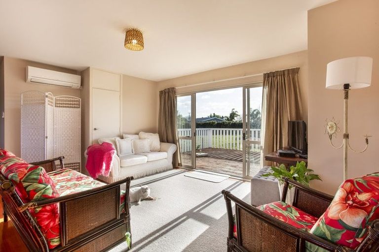 Photo of property in 37 Te Pua School Road, Helensville, 0875