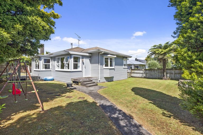 Photo of property in 20 John Street, Pukekohe, 2120