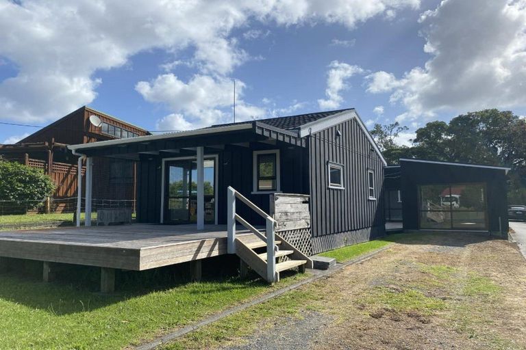 Photo of property in 3 Waiotoi Road, Ngunguru, Whangarei, 0173