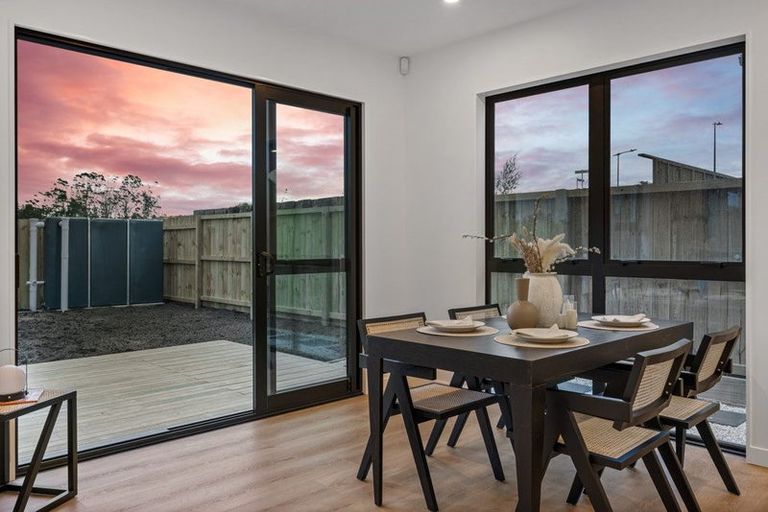 Photo of property in 4d Mahogany Street, Westgate, 0814