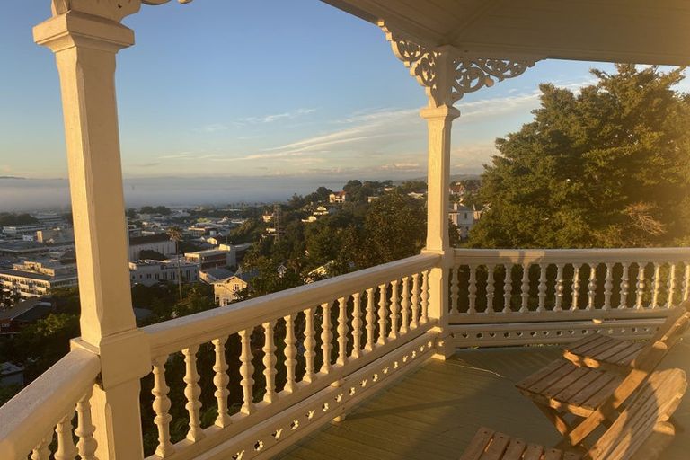 Photo of property in 1/24 Clyde Road, Bluff Hill, Napier, 4110