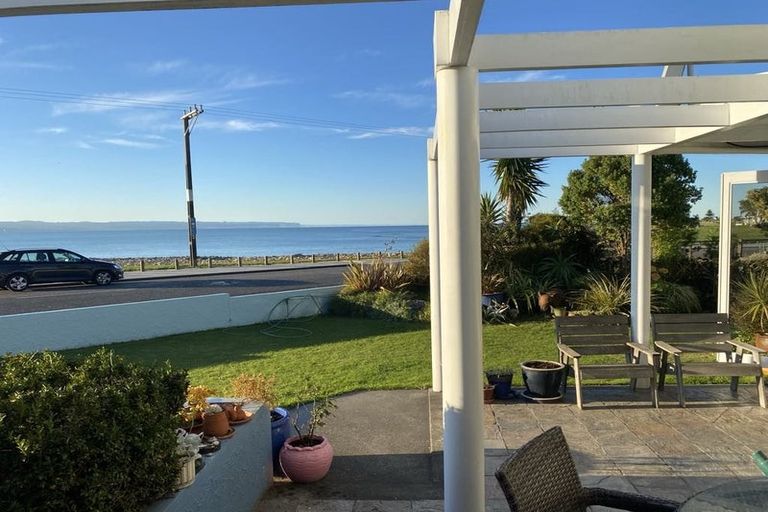 Photo of property in 10 Charles Street, Westshore, Napier, 4110