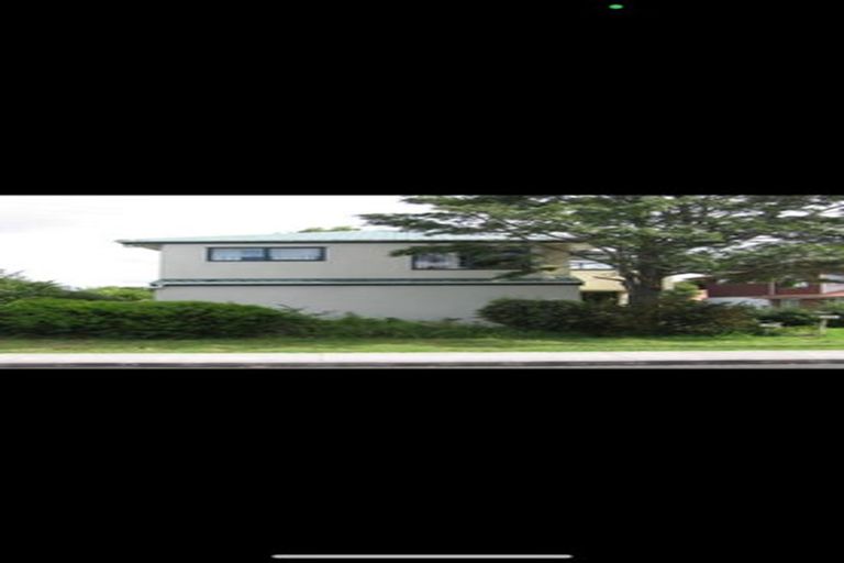 Photo of property in 30a Vera Road, Te Atatu South, Auckland, 0610