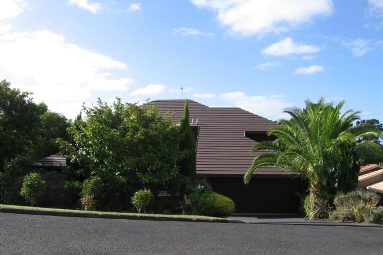 Photo of property in 1/20 Zion Road, Birkenhead, Auckland, 0626