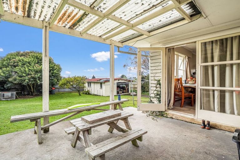 Photo of property in 27 Island View Road, Western Heights, Rotorua, 3015