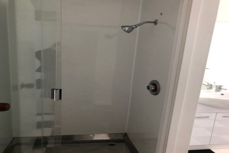 Photo of property in 27b Dominica Crescent, Grenada Village, Wellington, 6037