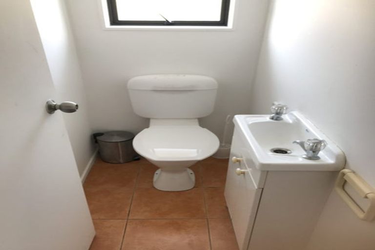 Photo of property in 11/2 Arawa Street, New Lynn, Auckland, 0600