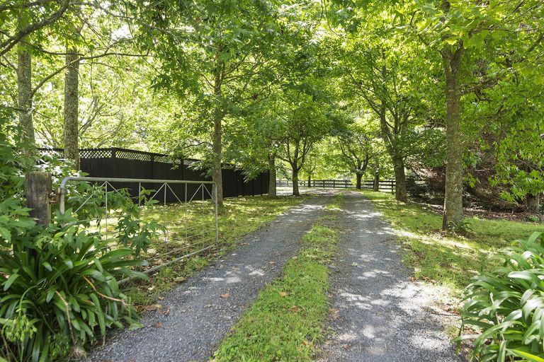 Photo of property in 32 Redman Road, Hunua, Papakura, 2583