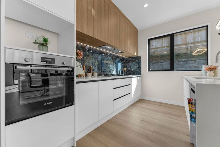 Photo of property in 13 Dolcetto Place, Pokeno, 2402