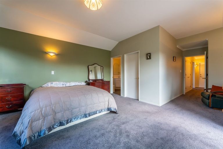 Photo of property in 33 Mckenzie Street, Geraldine, 7930