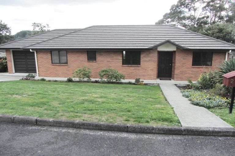 Photo of property in 2 Rapaki Place, Te Atatu Peninsula, Auckland, 0610