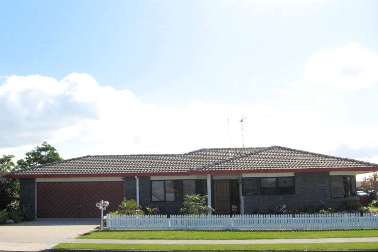 Photo of property in 51 Pacific View Road, Papamoa Beach, Papamoa, 3118