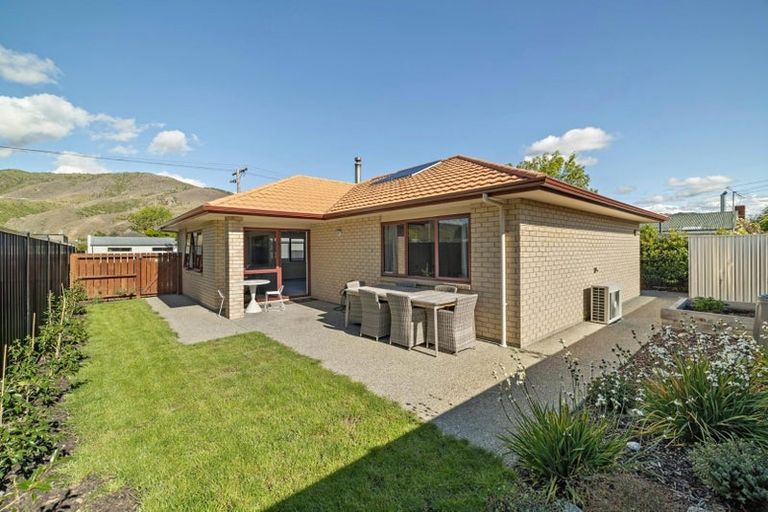 Photo of property in 19 Erris Street, Cromwell, 9310