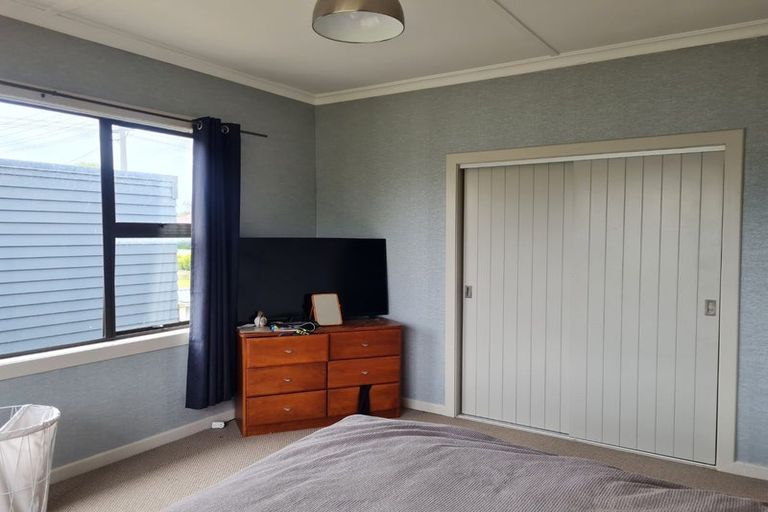 Photo of property in 42 Albert Street, Winton, 9720